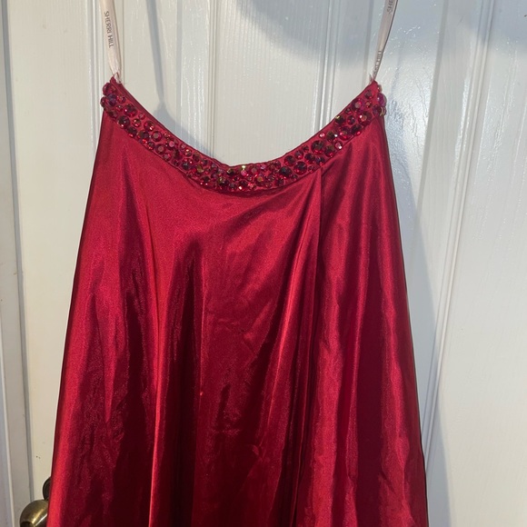Sherri Hill 2 pc red satin prom dress - size 2 - Picture 3 of 3